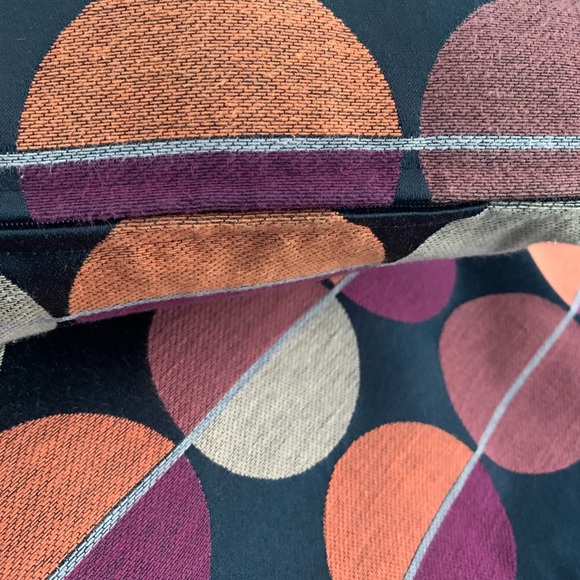 Two 20x20 Throw pillow covers, Geometric print. (Pillows not included) - Picture 3 of 7